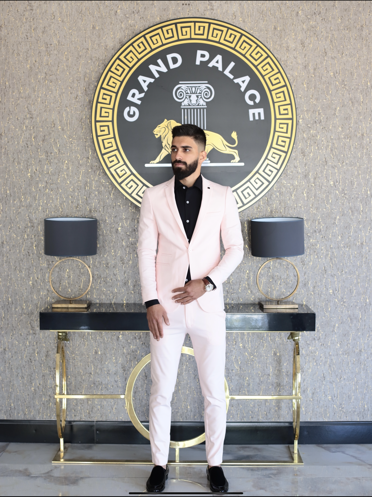 Men’s Soft Pink Skinny Fit Single Breasted Suit – Stylish & Elegant