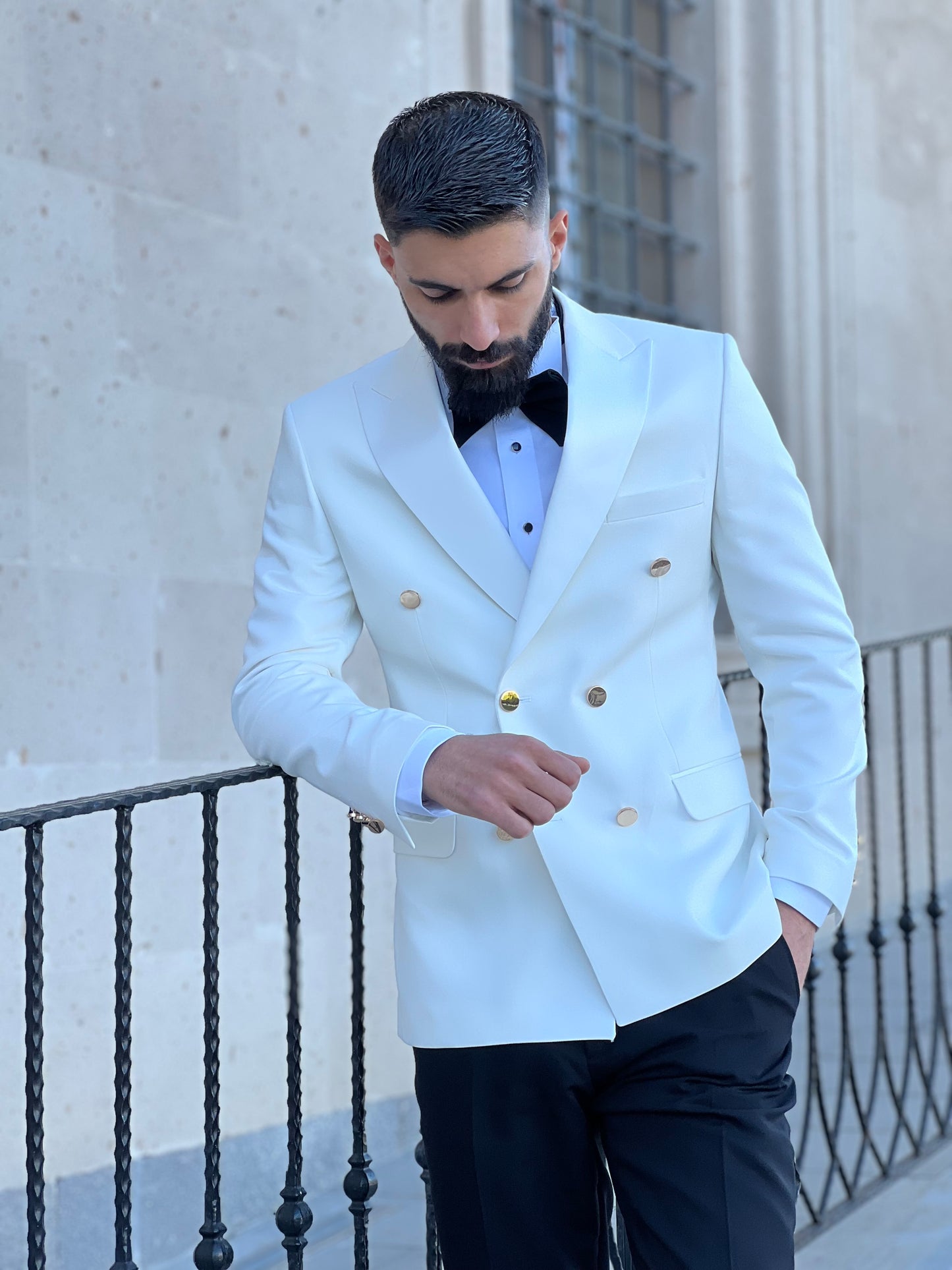 Slim Fit Off White Double Breasted Tuxedo Gold Buttons with Peak Lapel for Wedding and special occasions