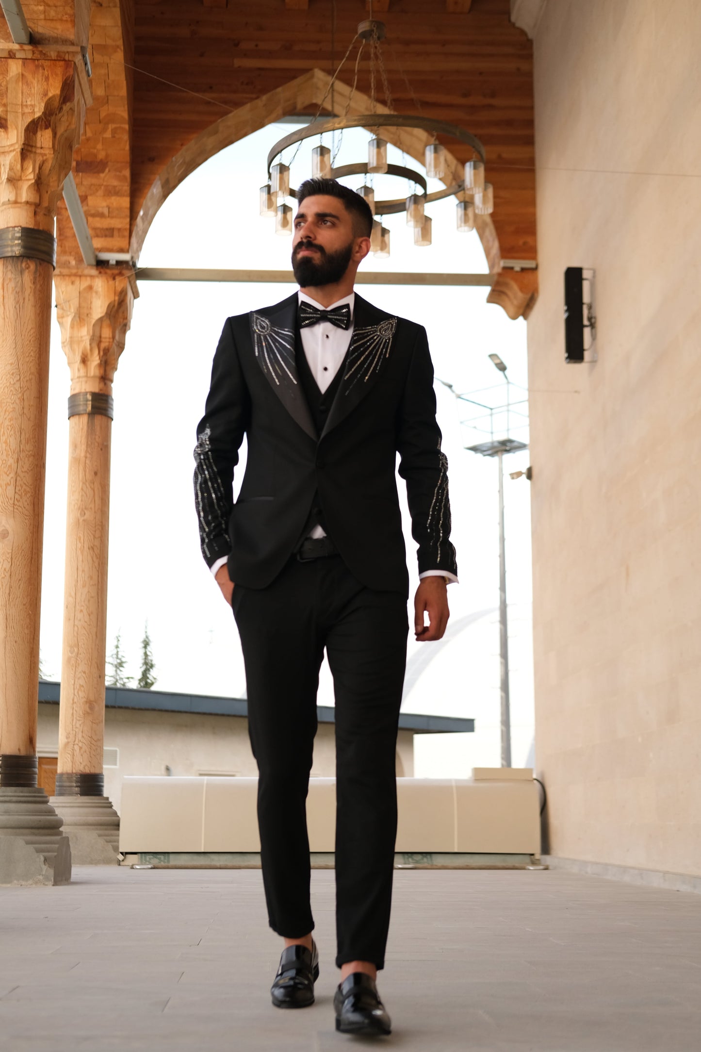 Men’s Black Slim Fit Tuxedo with Stone Lapel – Elegant Formalwear