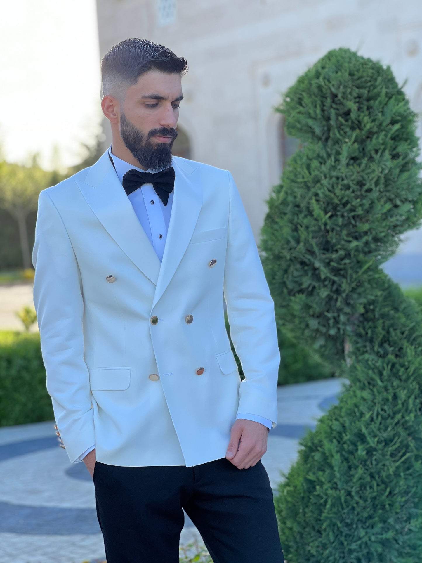 Slim Fit Off White Double Breasted Tuxedo Gold Buttons with Peak Lapel for Wedding and special occasions