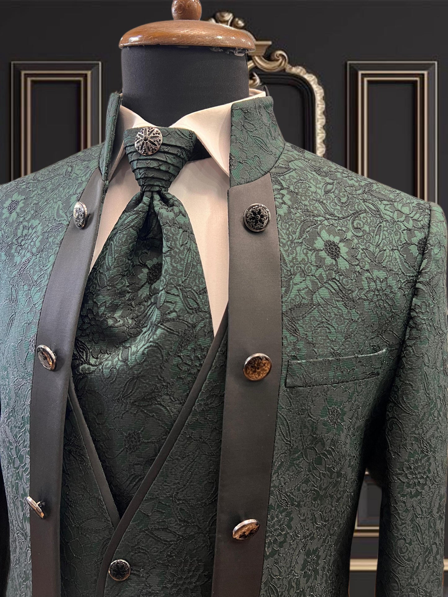 Men's Green Floral Mandarin Collar Tuxedo