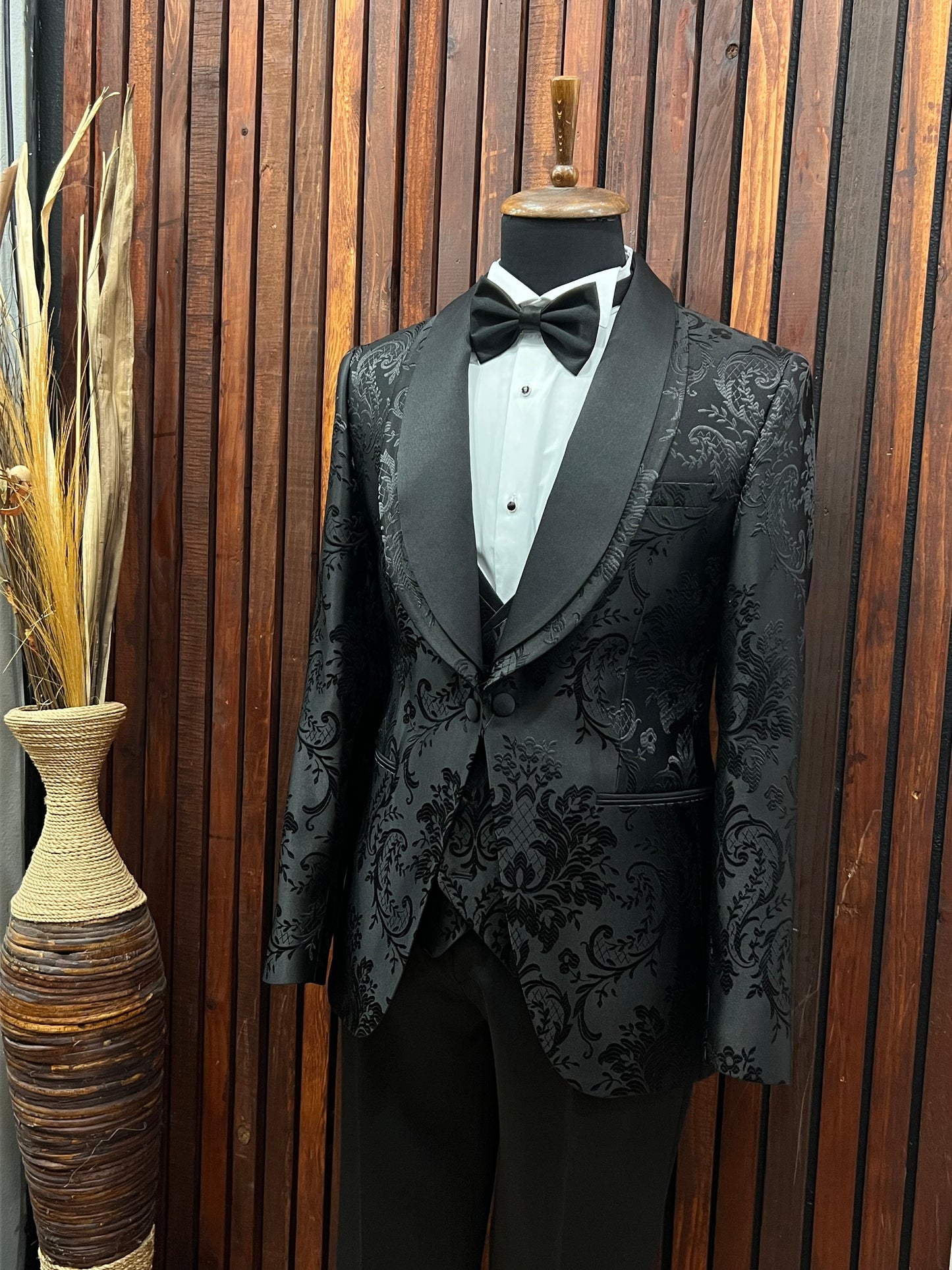 Premium Black Floral Shawl Lapel Tuxedo for Men – Elegant & Modern