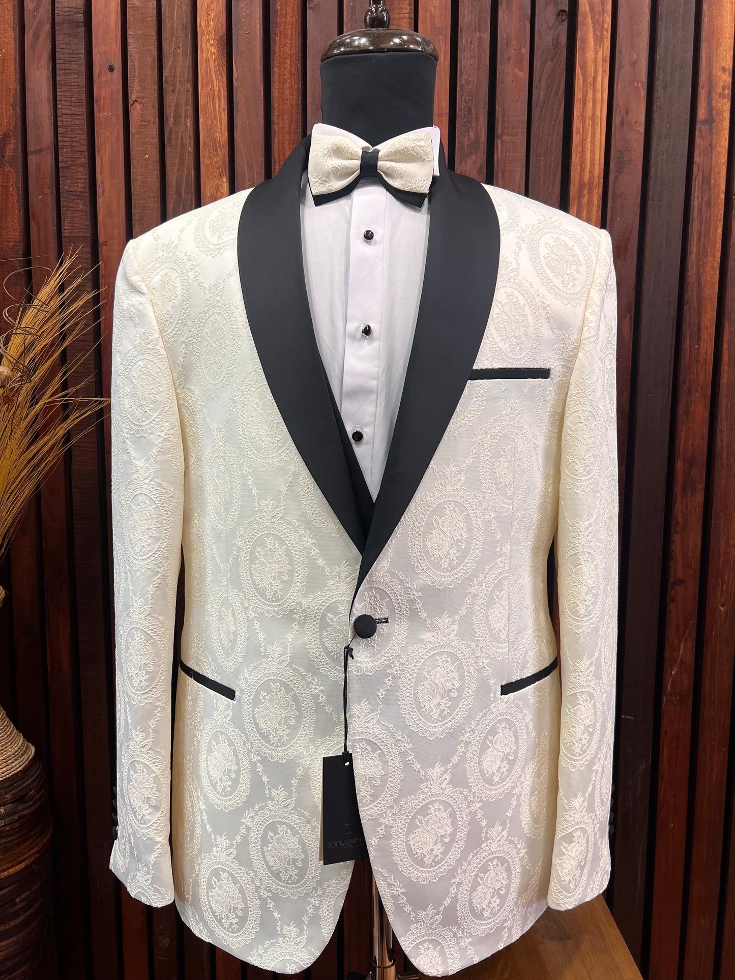 Mens Floral White Tuxedo with Black Shawl Lapel Slim fit 3 piece Tuxedo | Big And Tall | Weddings and Special Eventse