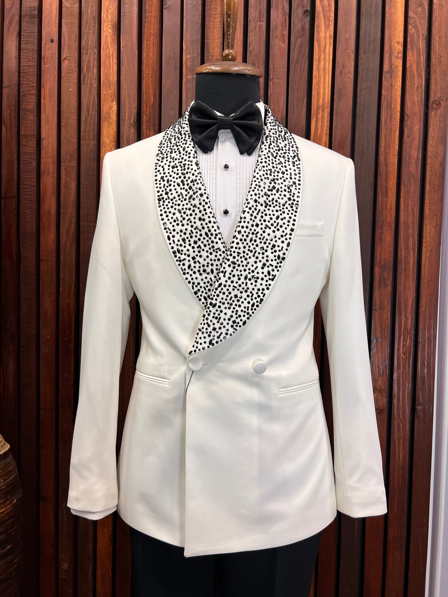 Men's Off-White Ivory Tuxedo with Rhinestone Shawl Lapel for Weddings & Formal Events - Elegance Factory