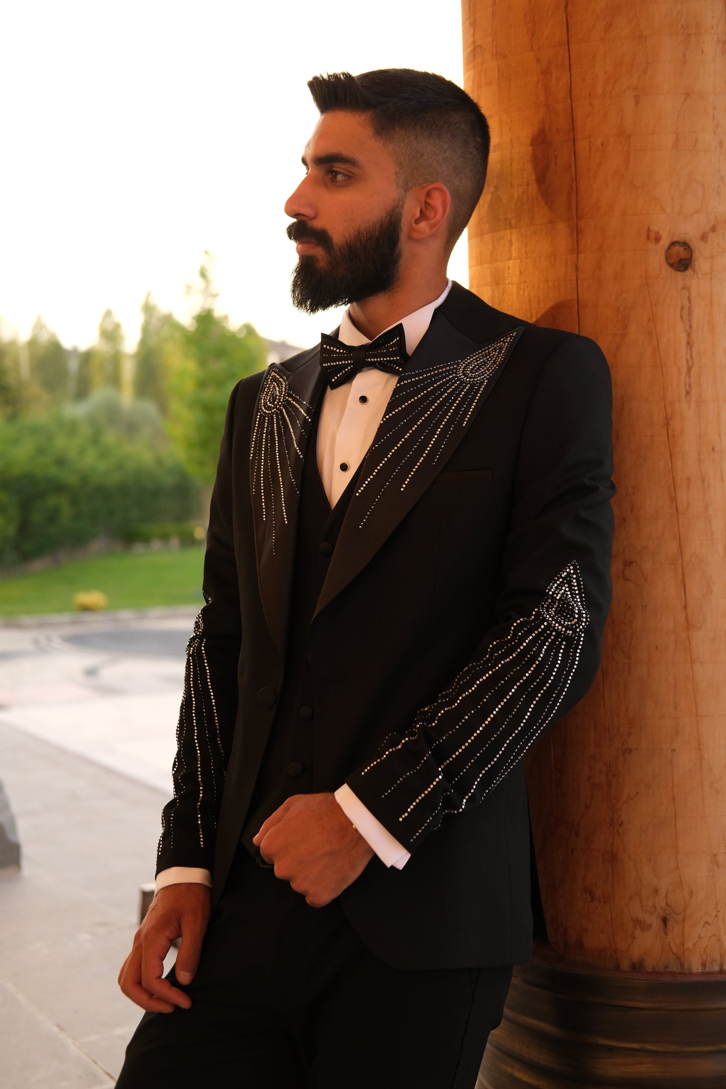 Men’s Black Slim Fit Tuxedo with Stone Lapel – Elegant Formalwear