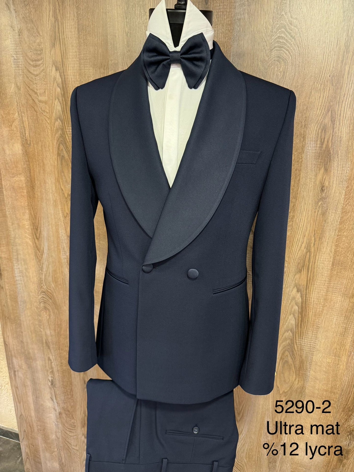 Men’s Navy Double-Breasted Shawl Lapel Tuxedo