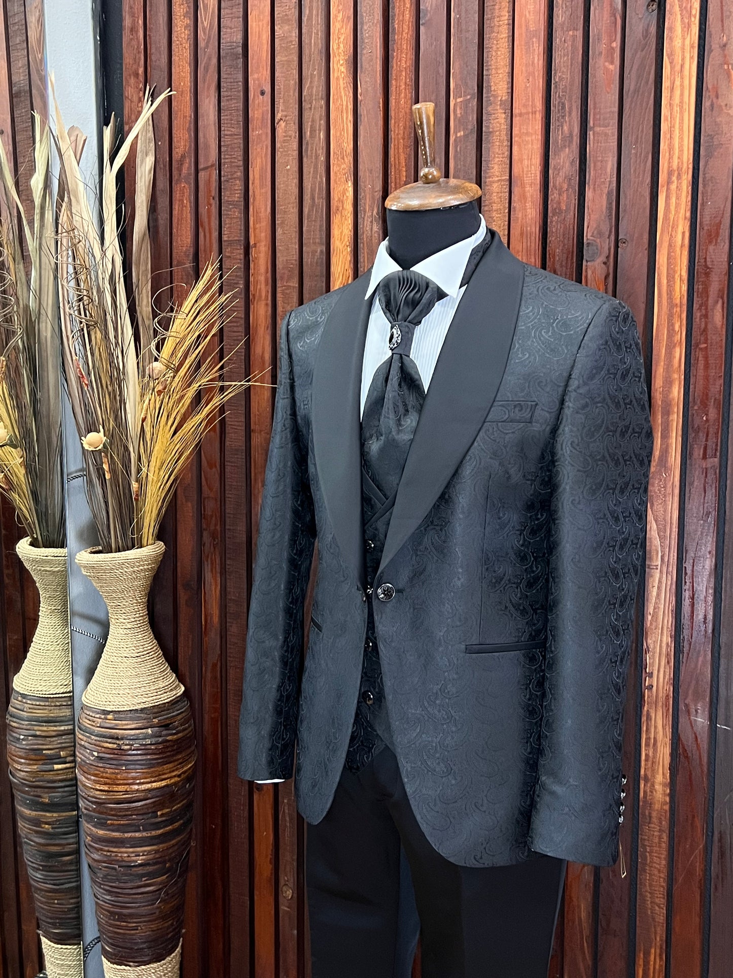 Men's Black Shawl Lapel Tuxedo | Formal Wear for Weddings & Galas