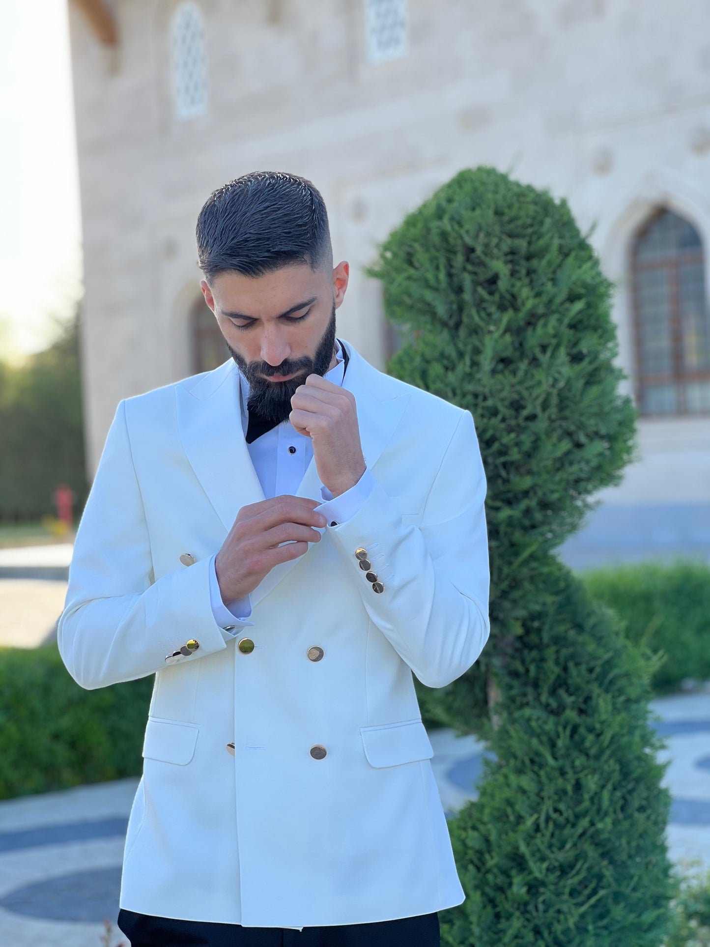 Slim Fit Off White Double Breasted Tuxedo Gold Buttons with Peak Lapel for Wedding and special occasions