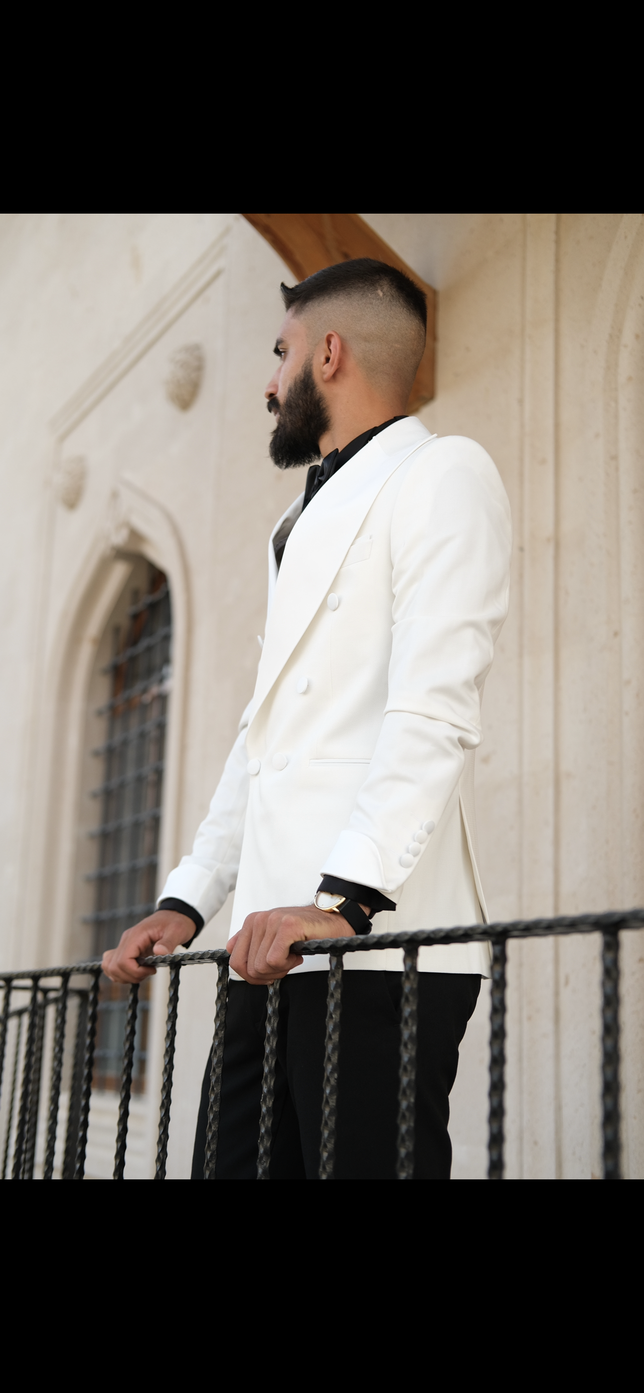 Slim Fit Off White Double Breasted Tuxedo White Buttons | Peak Lapel