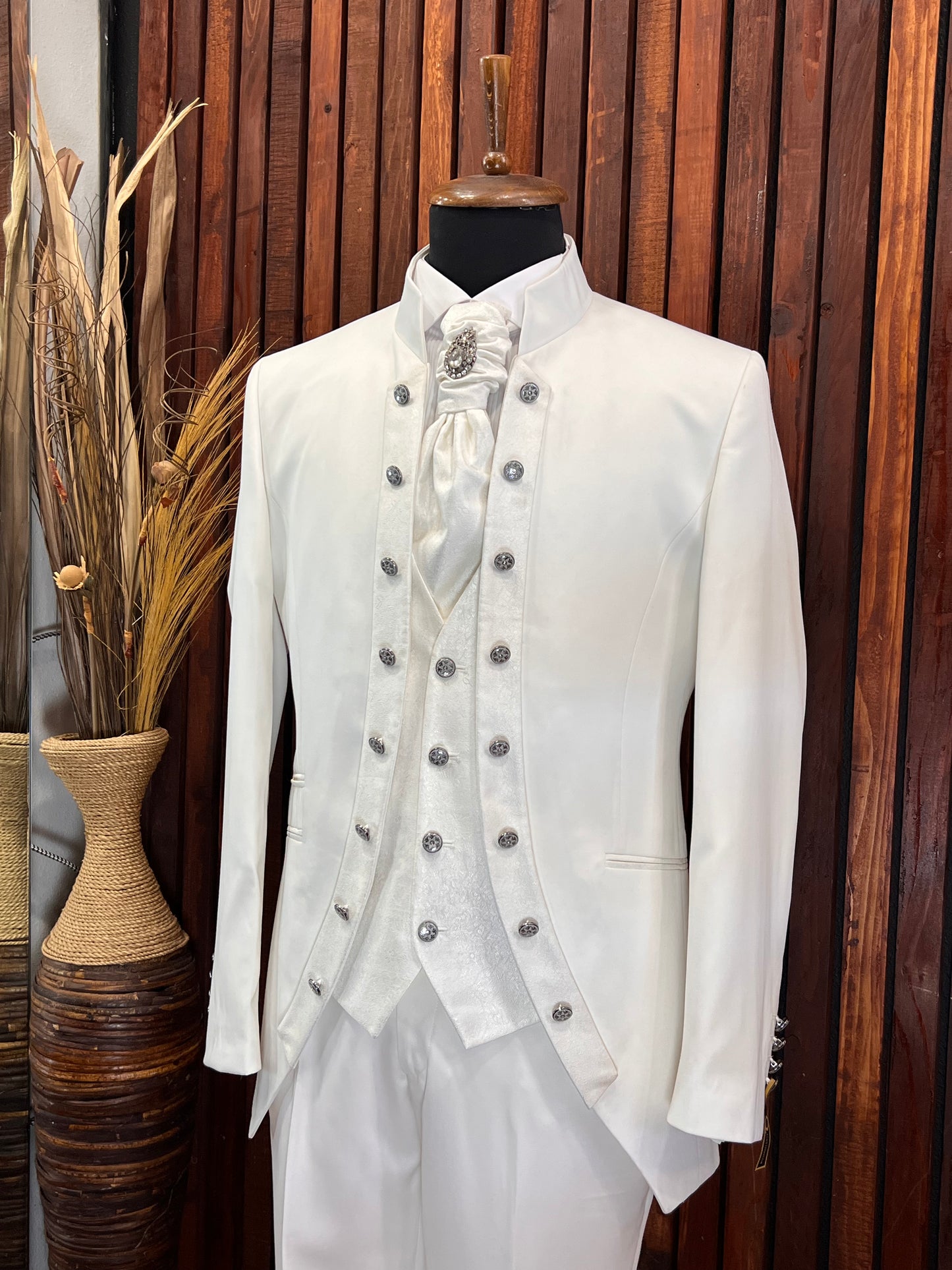 Men's Off-White Mandarin Collar Tuxedo | Formal Wear for Weddings & Events