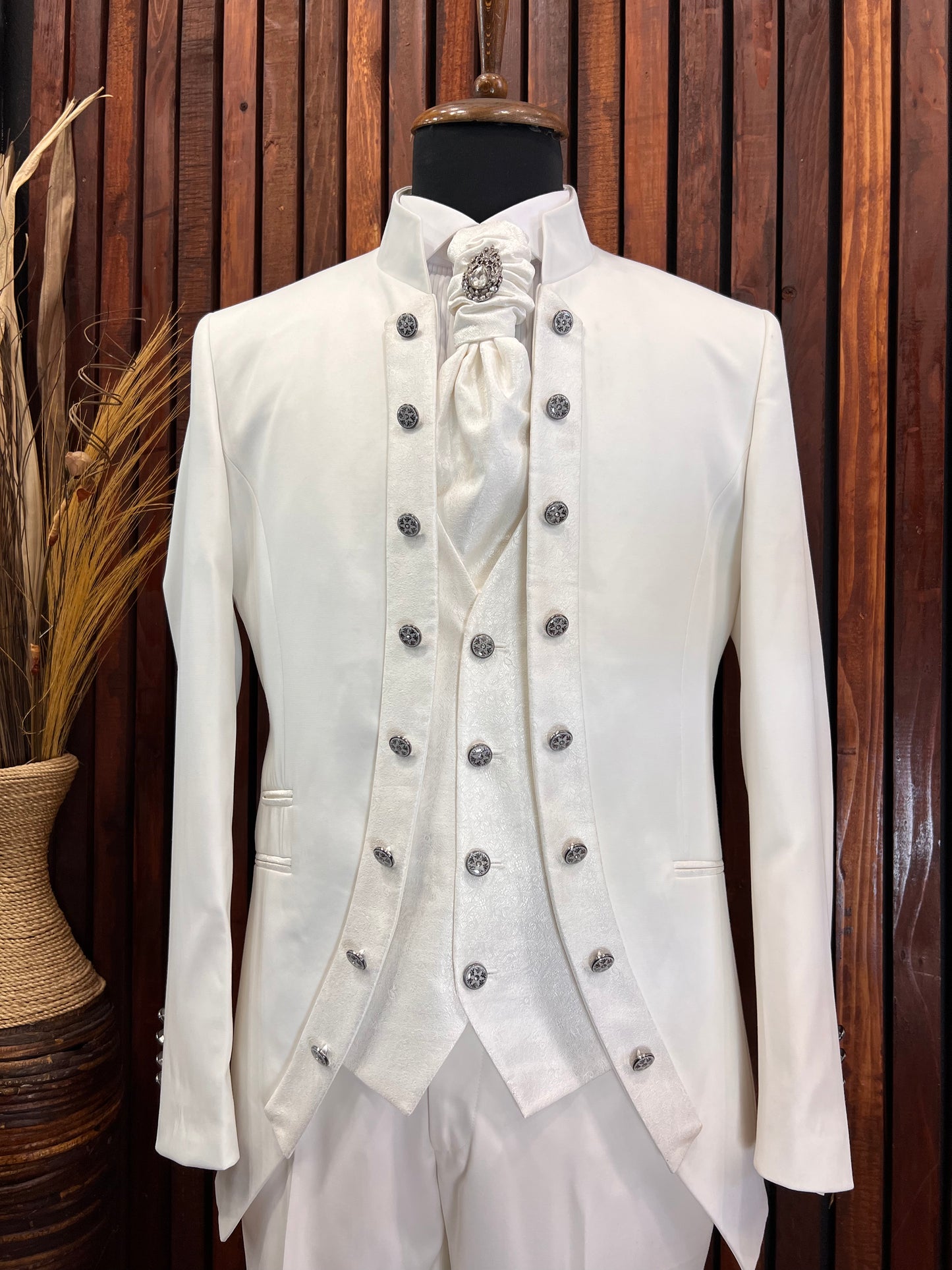 Men's Off-White Mandarin Collar Tuxedo | Formal Wear for Weddings & Events