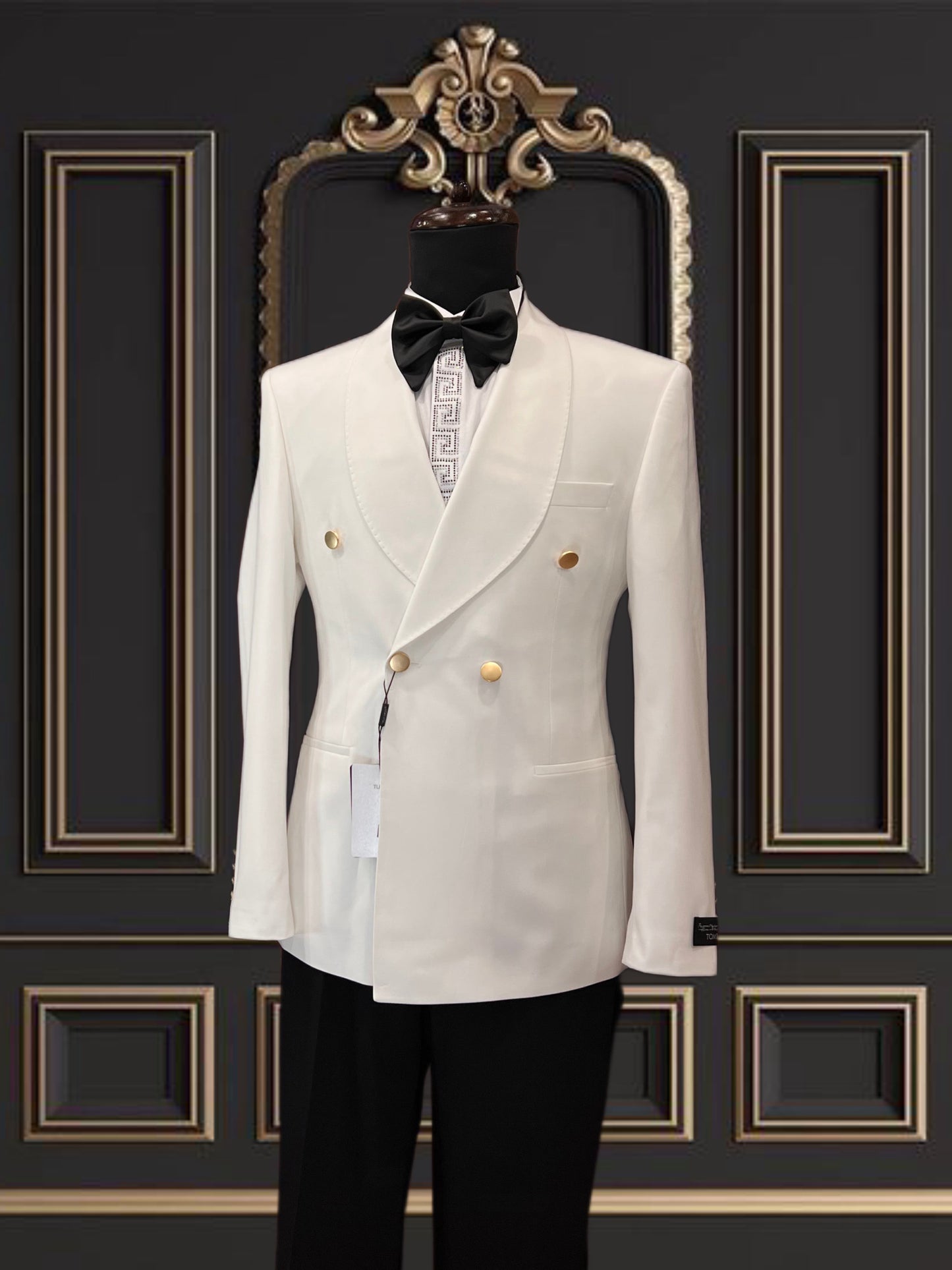 Men's Off-White Double-Breasted Tuxedo | Slim Fit Weddings Formal Wear