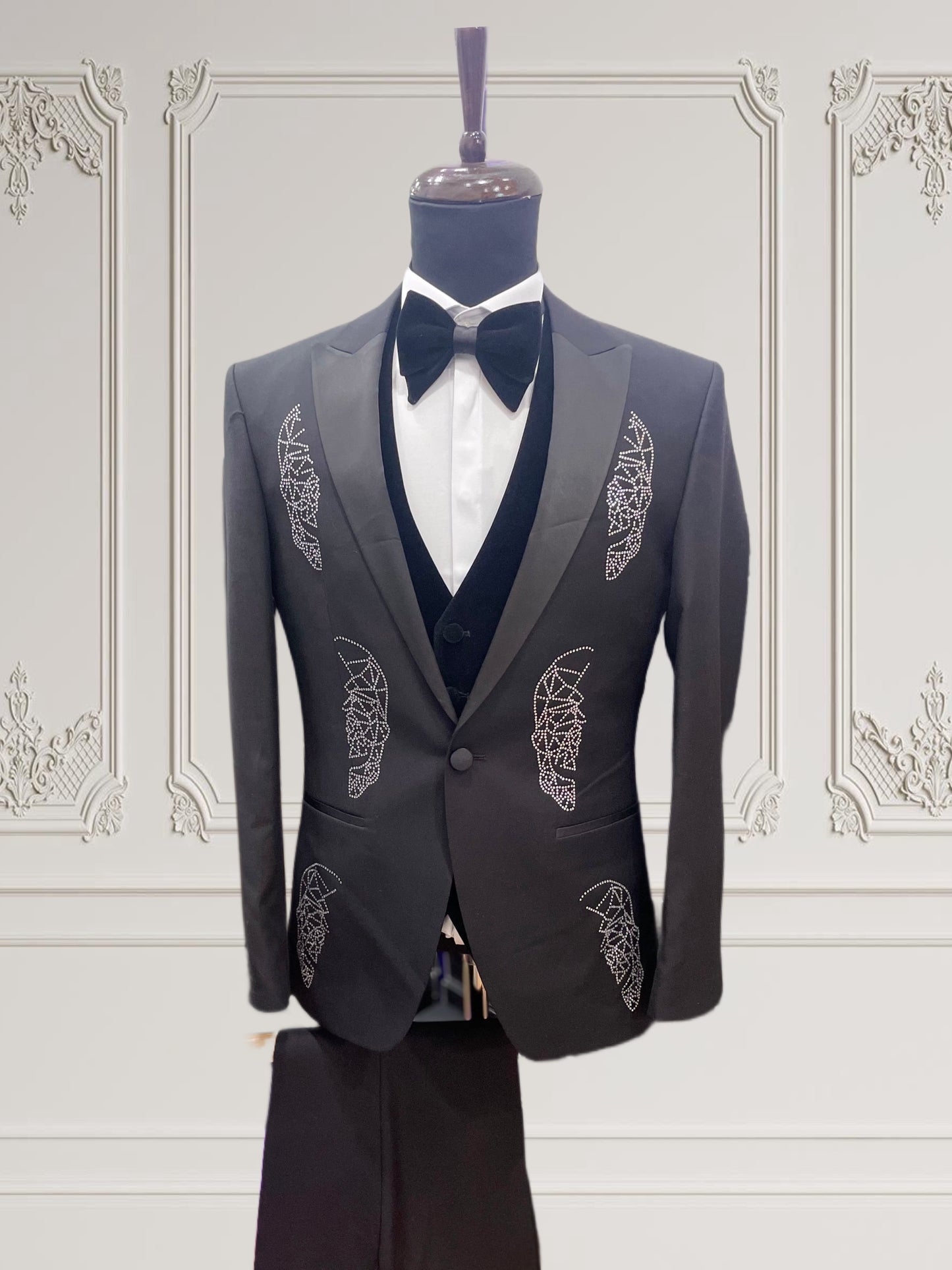 Men's Black Skull Design Slim Fit Tuxedo – Bold Formalwear