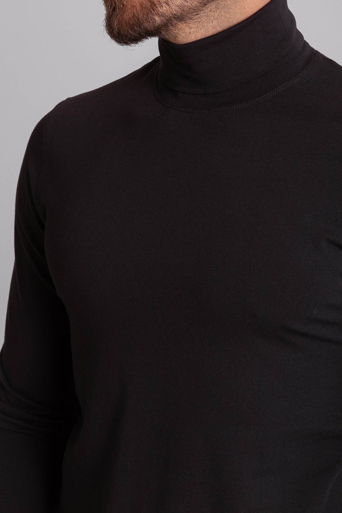 Men's Turtleneck Shirt