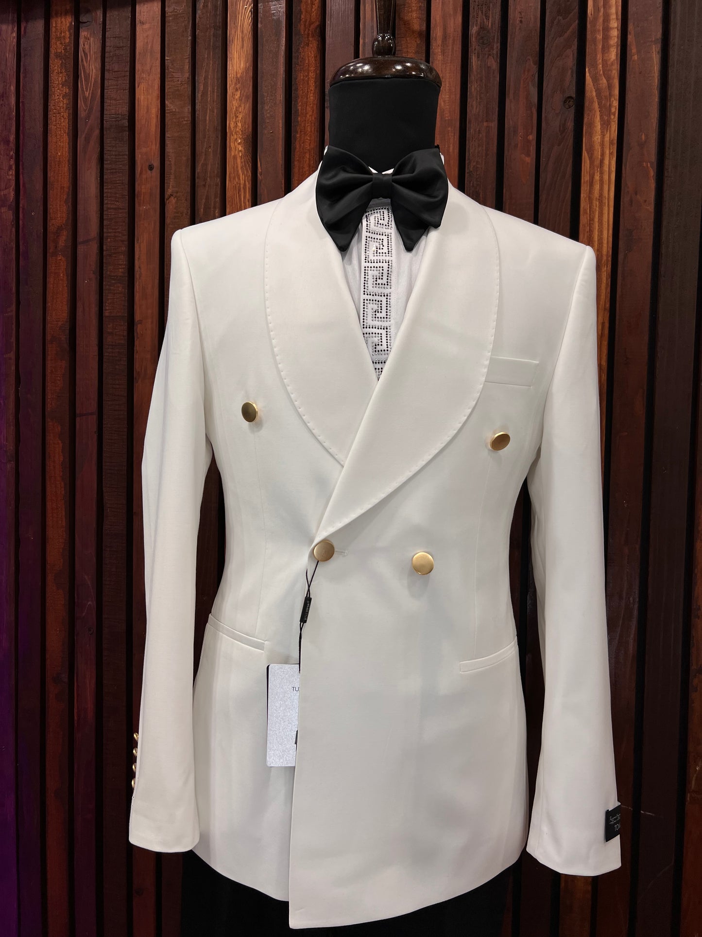 Men's Off-White Double-Breasted Tuxedo | Slim Fit Weddings Formal Wear