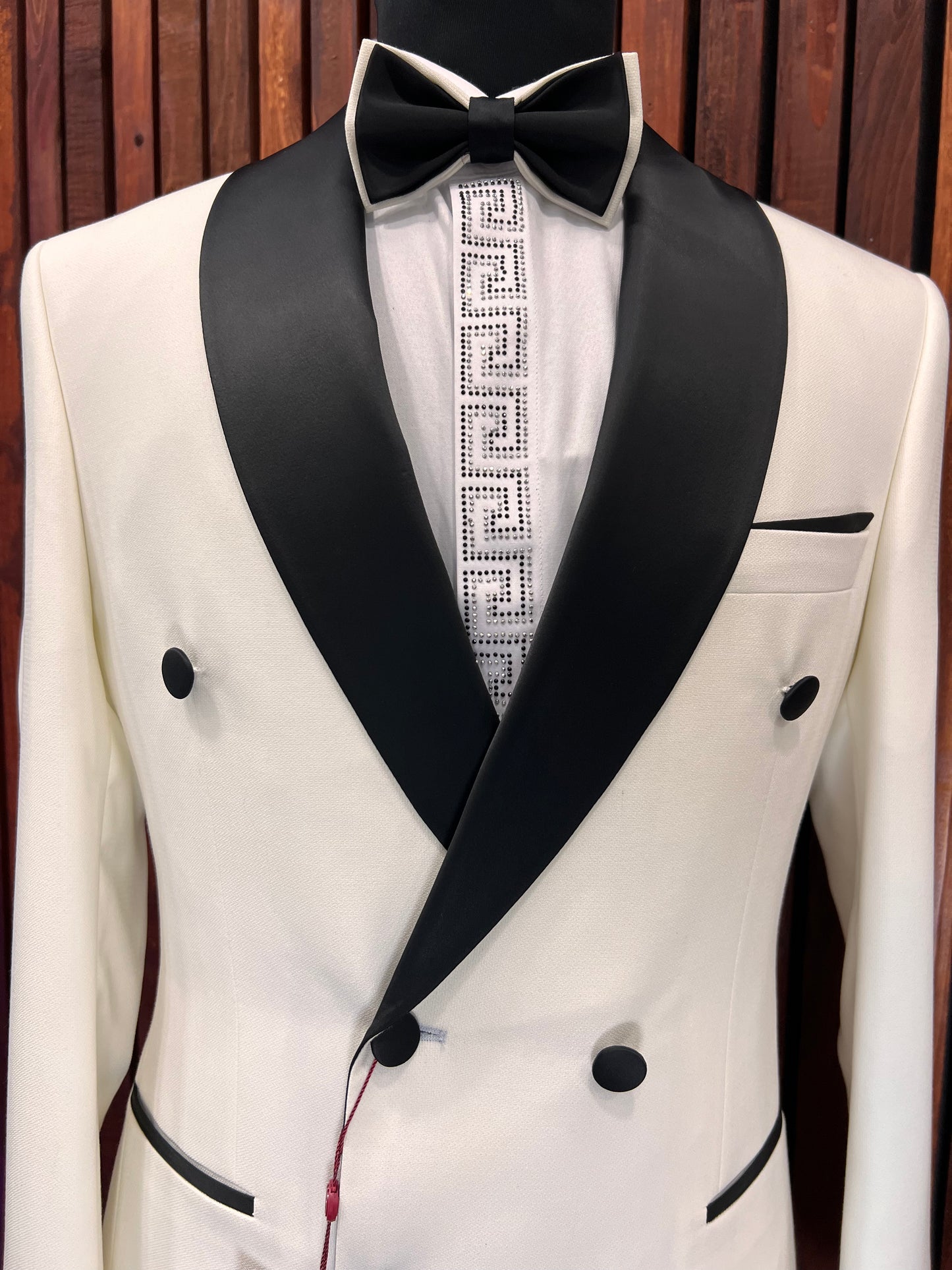 Off White Double Breasted Tuxedo Black Buttons | Slim Fit |